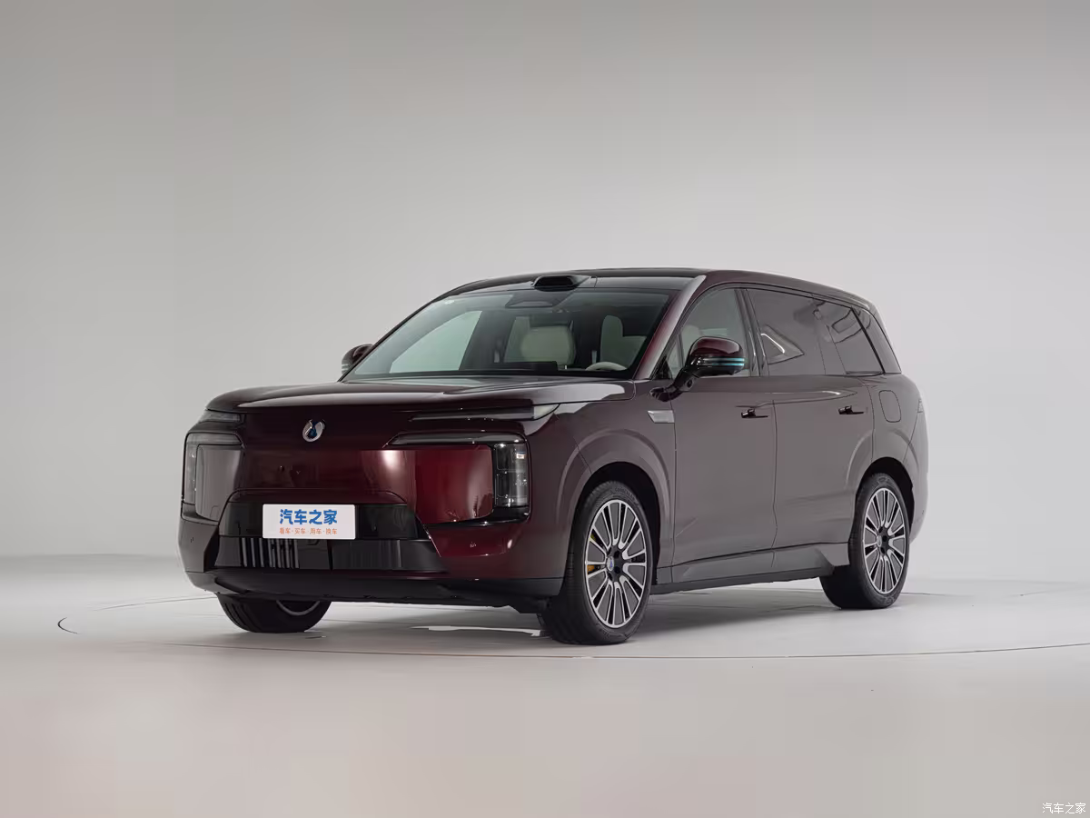 2026 Denza N8L tri-motor BYD electric SUV competitor to Voyah Taishan X8