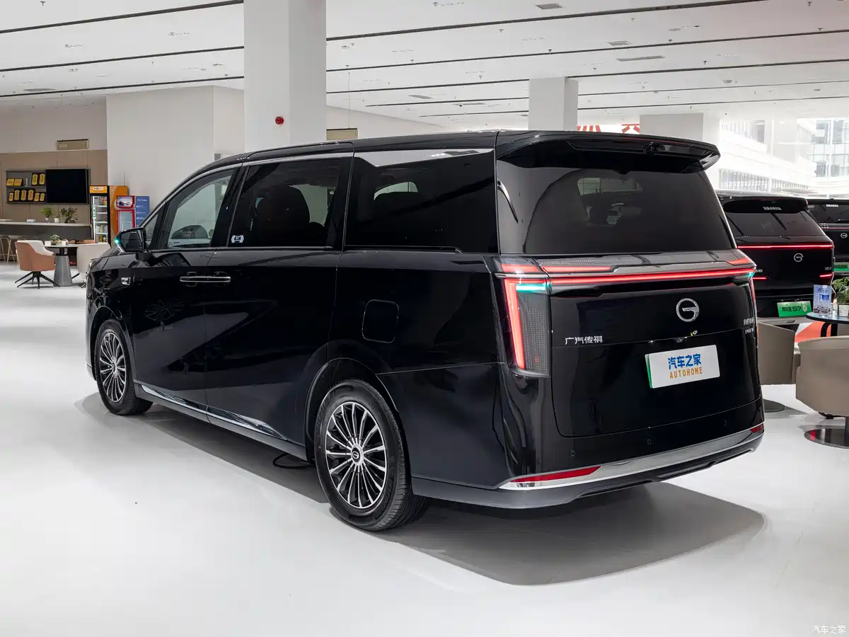 GAC Trumpchi M8 PHEV L side profile chrome trim 2026