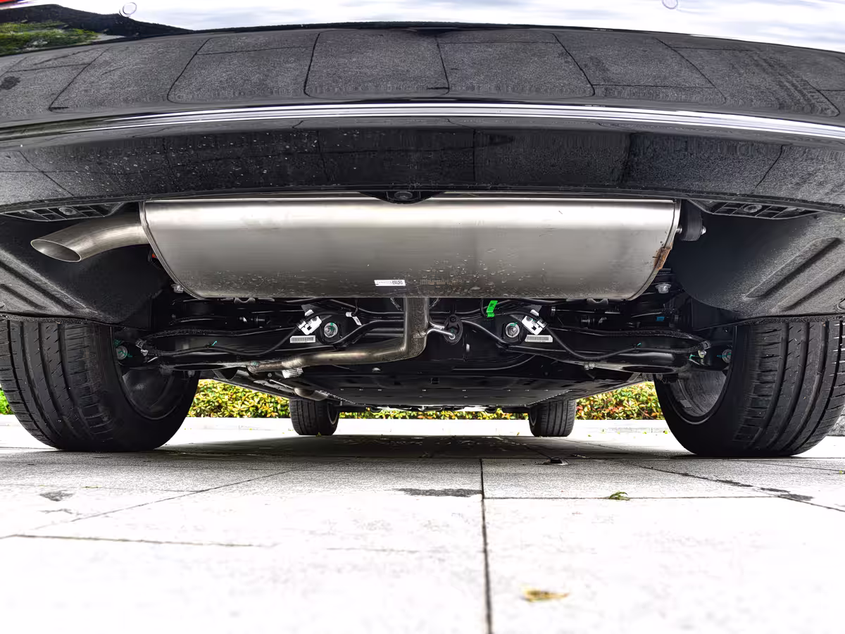 Huajing S AWD dual-motor variant with 386 kW output