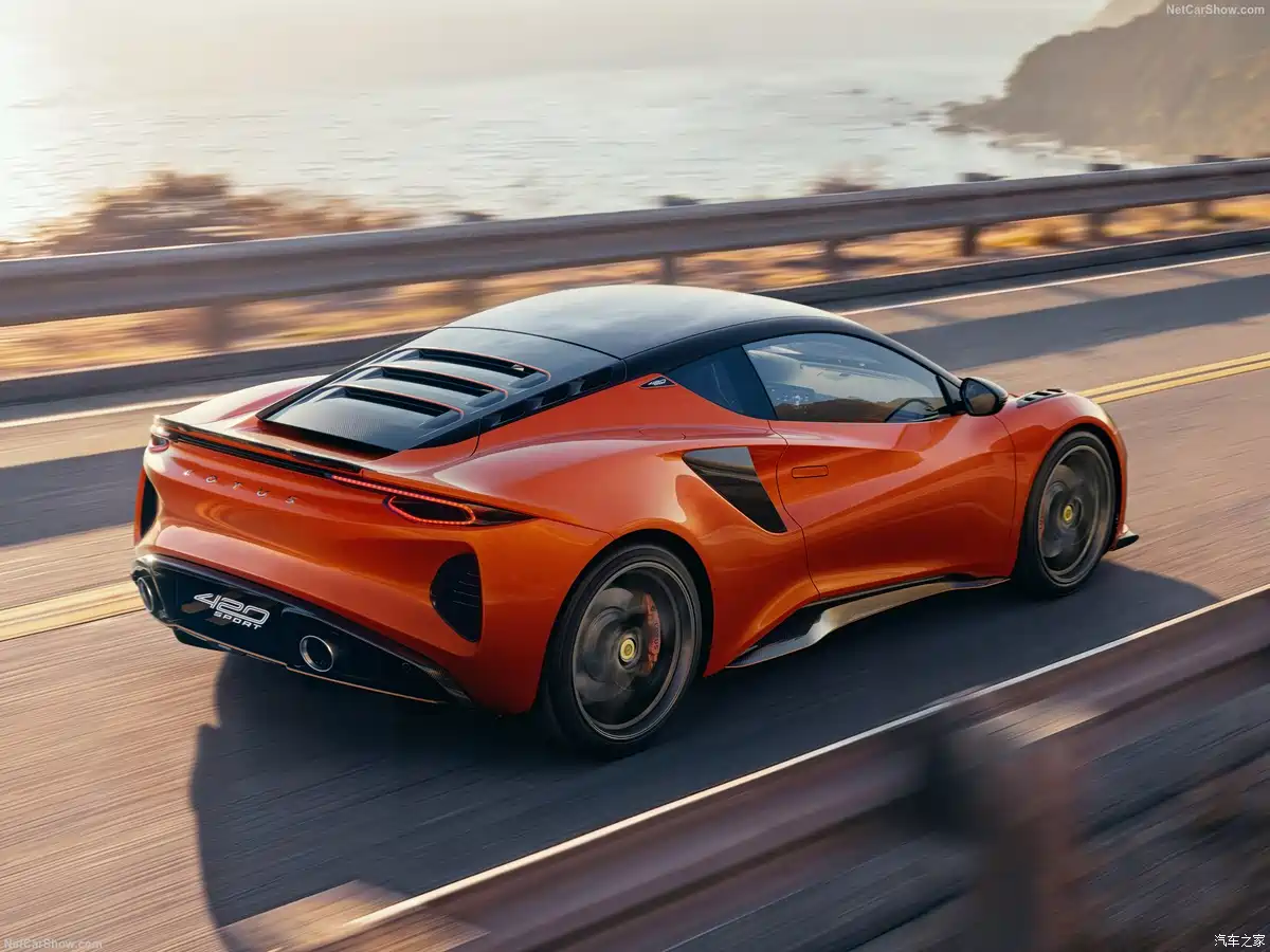 2026 Lotus Emira 420 Sport rear louvred tailgate design