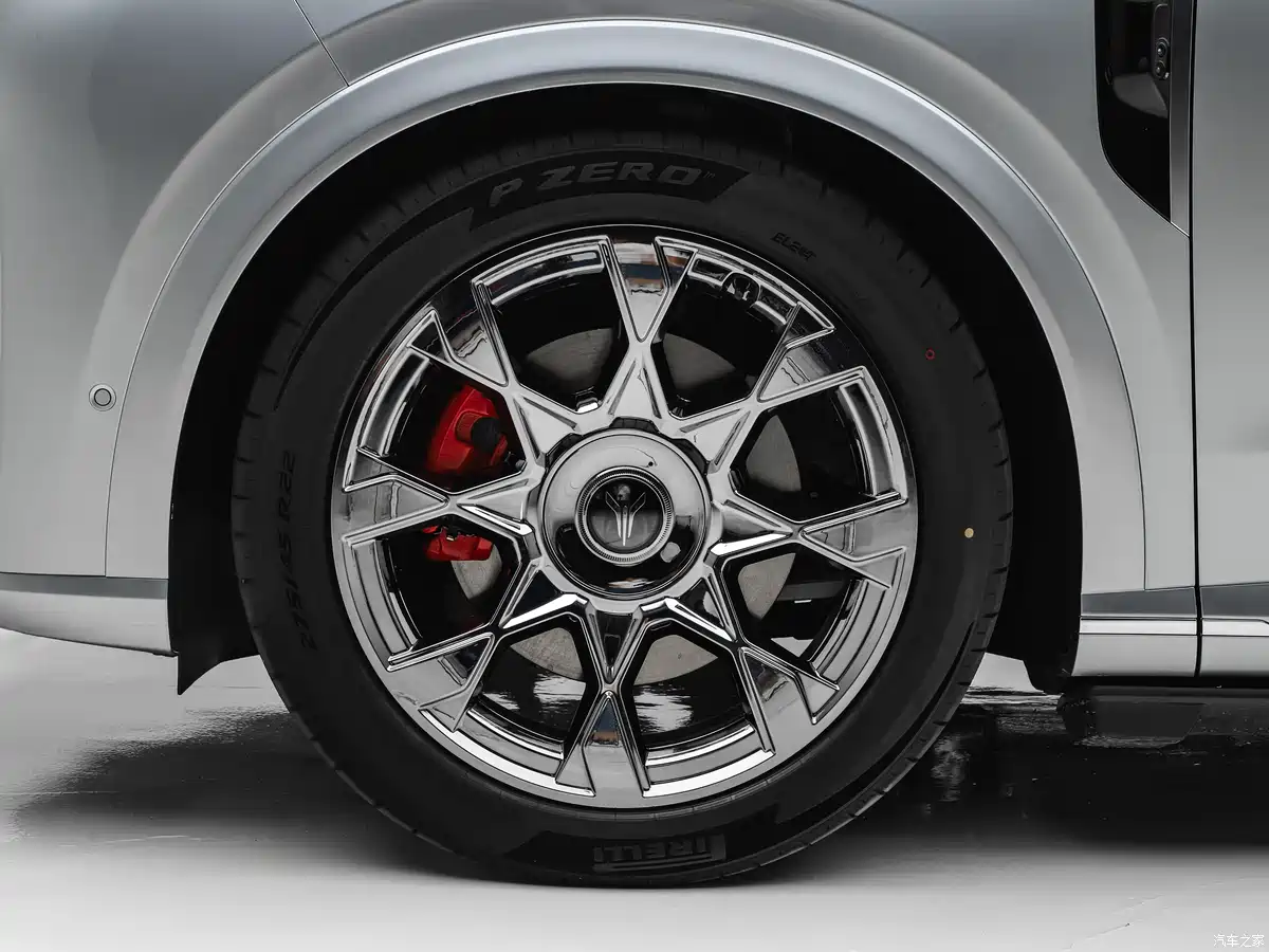 2026 Voyah Taishan X8 side profile 21-inch alloy wheels flush door handles