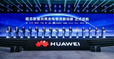 Electric heavy truck charging with Huawei megawatt system