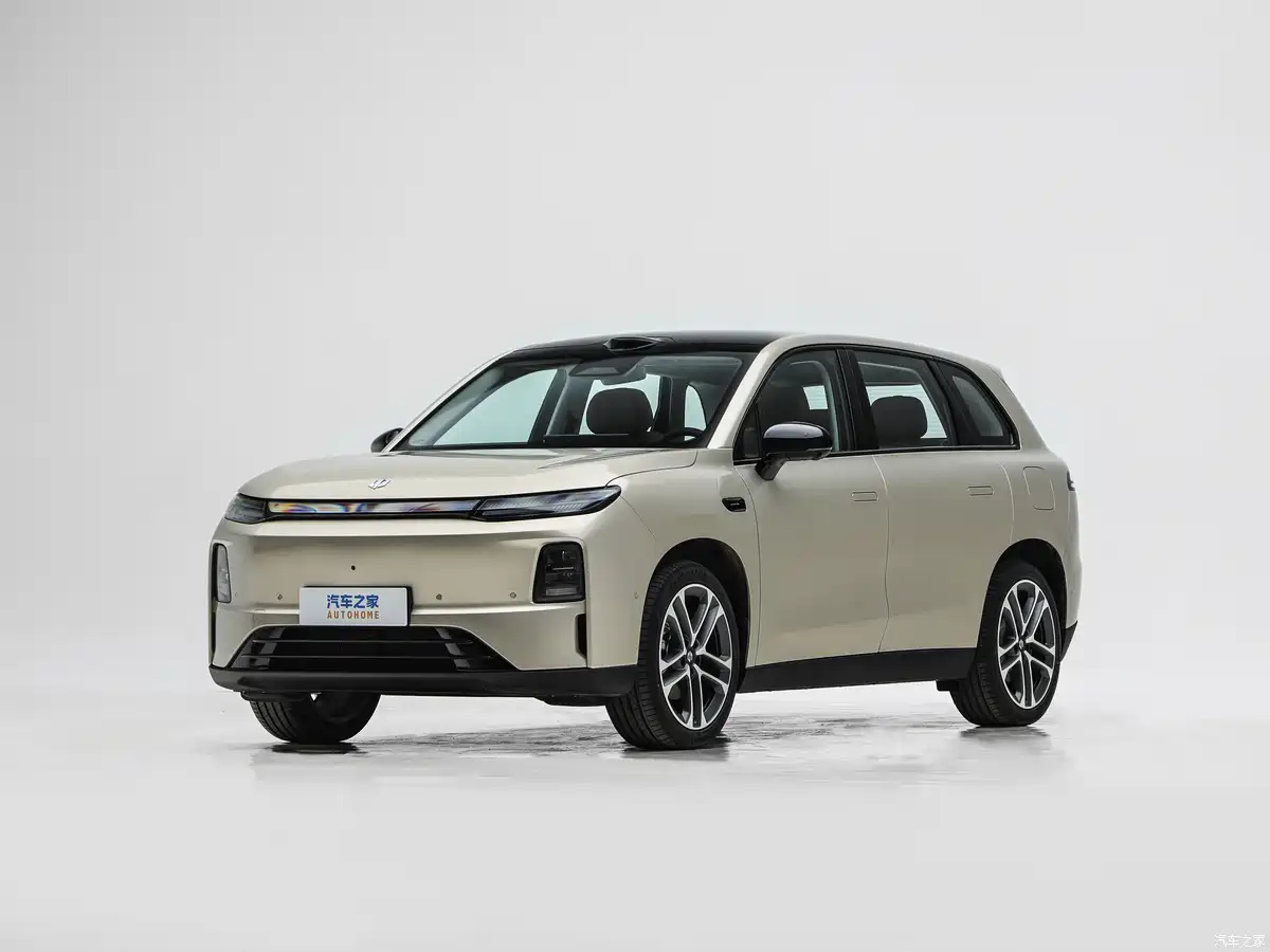 2026 Leapmotor C10 Facelift Officially Revealed: Split Headlights, Upgraded Interior, and More Power — Launching June 16